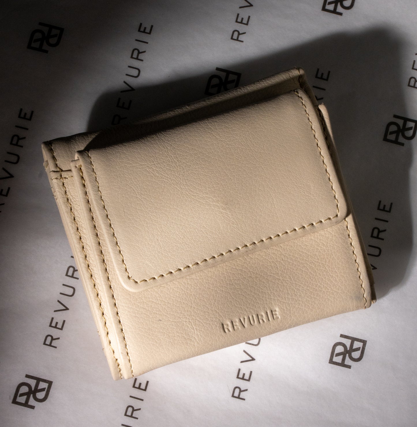 Cartera beige Champagne